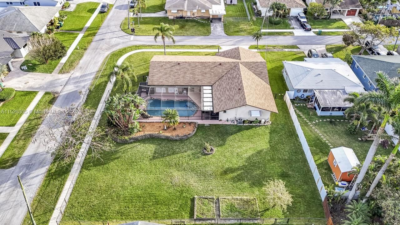 Real estate property located at 215 1st Ter, Broward County, MASOjavaN SUB AMENDED PLAT, Dania Beach, FL