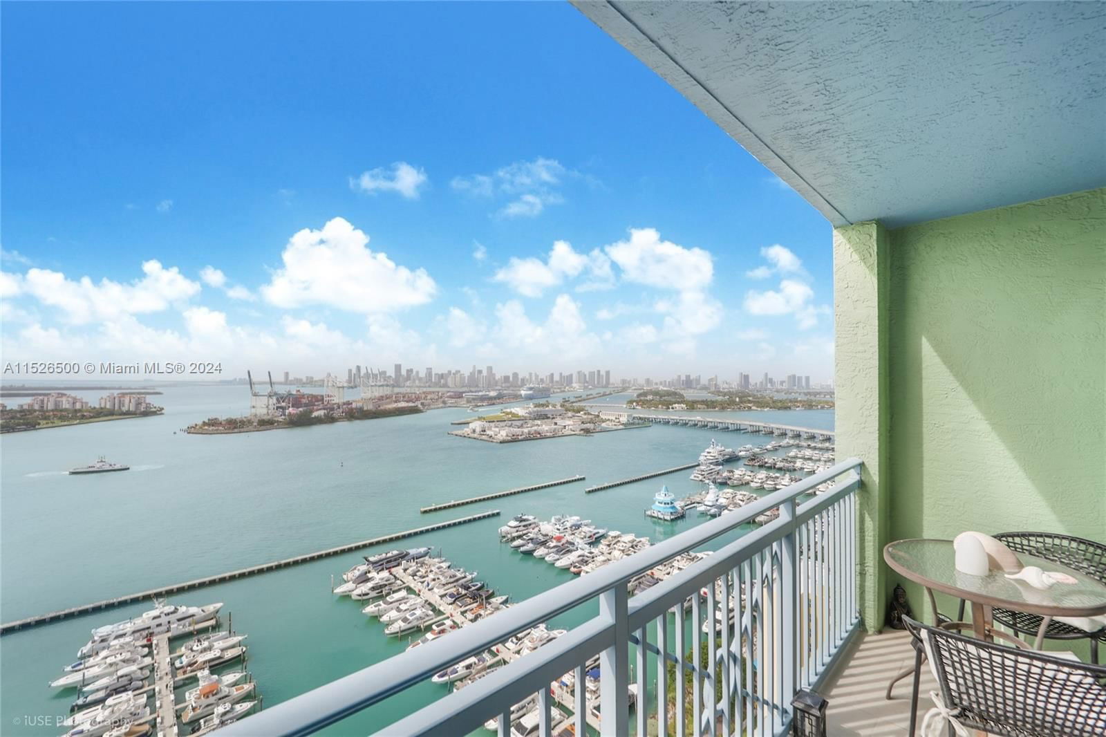 Real estate property located at 90 Alton Rd #2806, Miami-Dade County, YACHT CLUB AT PORTOFINO C, Miami Beach, FL