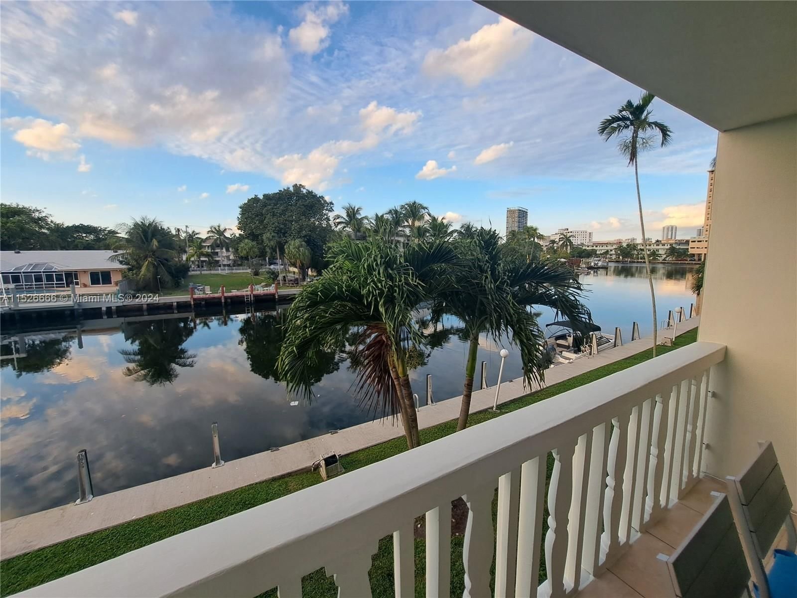 Real estate property located at 470 Paradise Isle Blvd #206, Broward County, ISLE OF PARADISE CO-OP, Hallandale Beach, FL