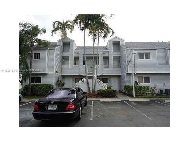 Real estate property located at 3425 44th St #202, Broward County, SUMMER LAKE, Oakland Park, FL