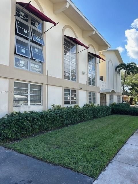 Real estate property located at 234 Antiquera Ave #2, Miami-Dade County, GABLES NORTH CONDO, Coral Gables, FL