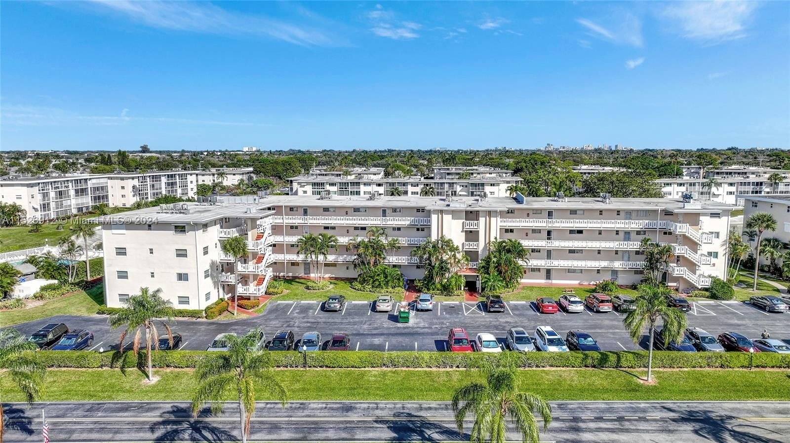 Real estate property located at 2669 Garden Dr S #401, Palm Beach County, LAKE CLARKE GARDENS CONDO, Lake Worth, FL