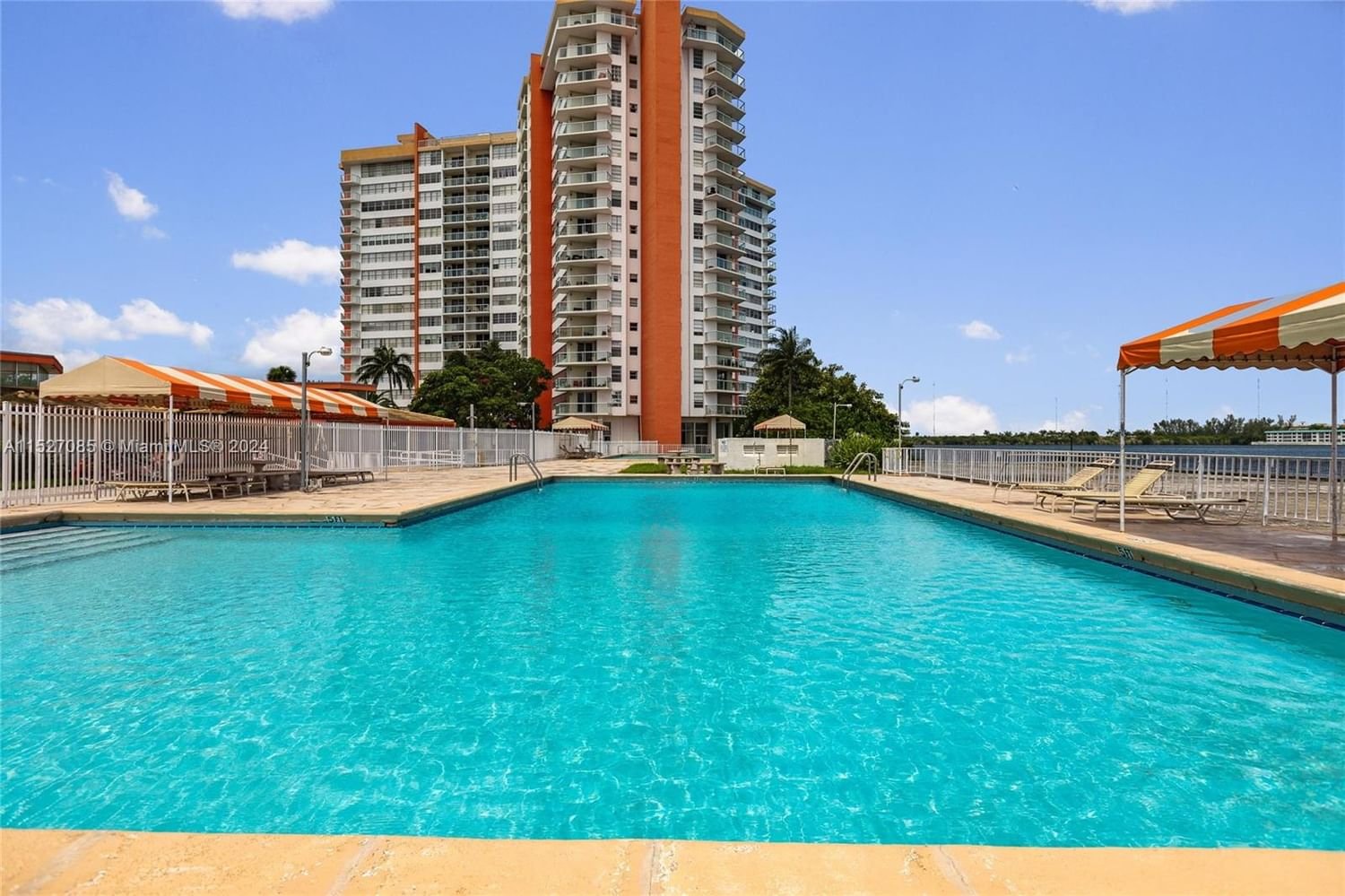 Real estate property located at 1351 Miami Gardens Dr #1101E, Miami-Dade County, BUCKLEY TOWERS CONDO - EA, Miami, FL
