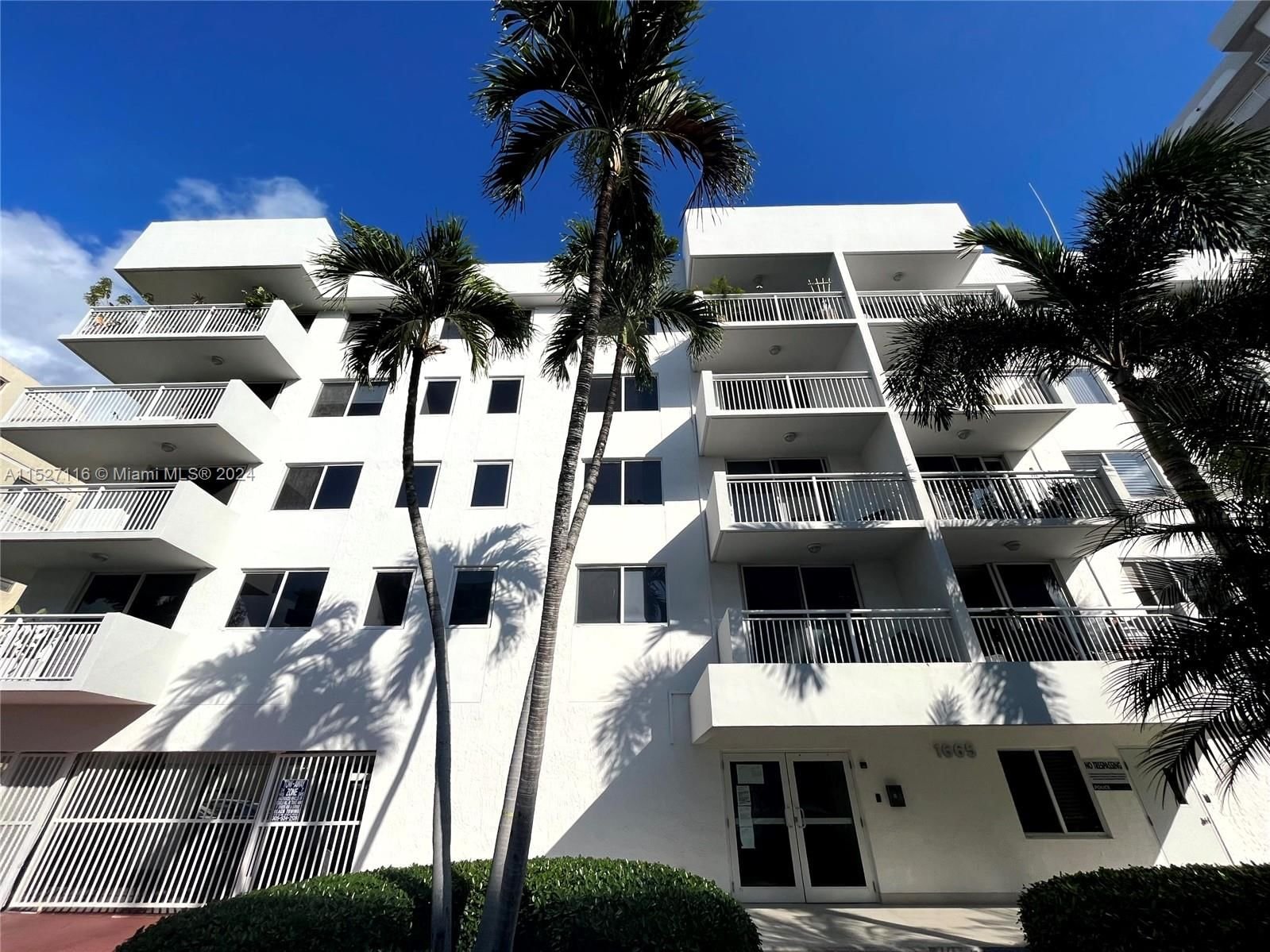 Real estate property located at 1665 Bay Rd #425, Miami-Dade County, WEST BAY GARDENS CONDO, Miami Beach, FL