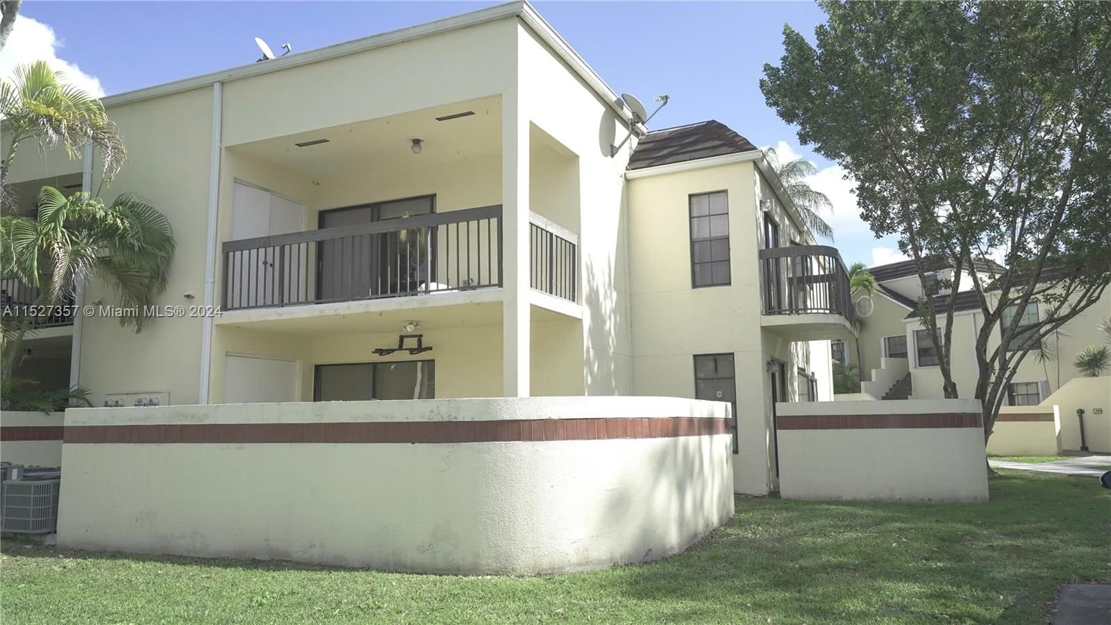 Real estate property located at 12998 88th Ln B201, Miami-Dade County, ELAN AT CALUSA CONDO II, Miami, FL