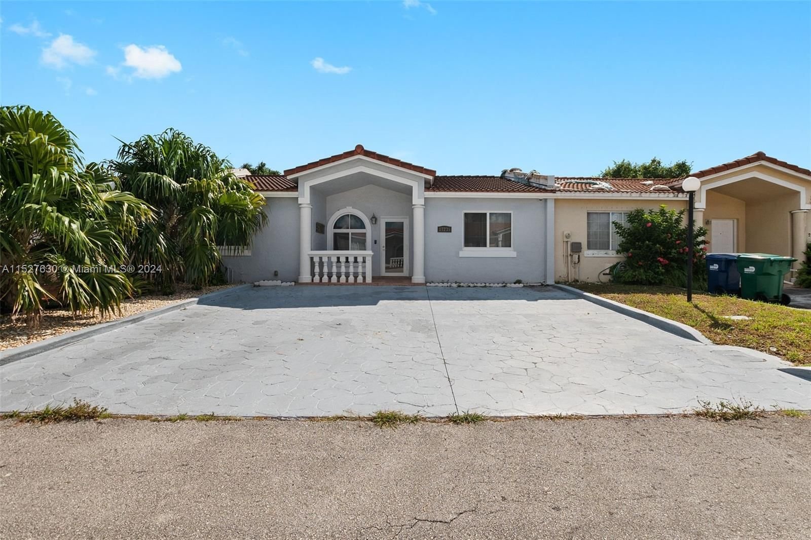 Real estate property located at 17235 73rd Path, Miami-Dade County, SAN MATEO 1ST ADDN, Hialeah, FL