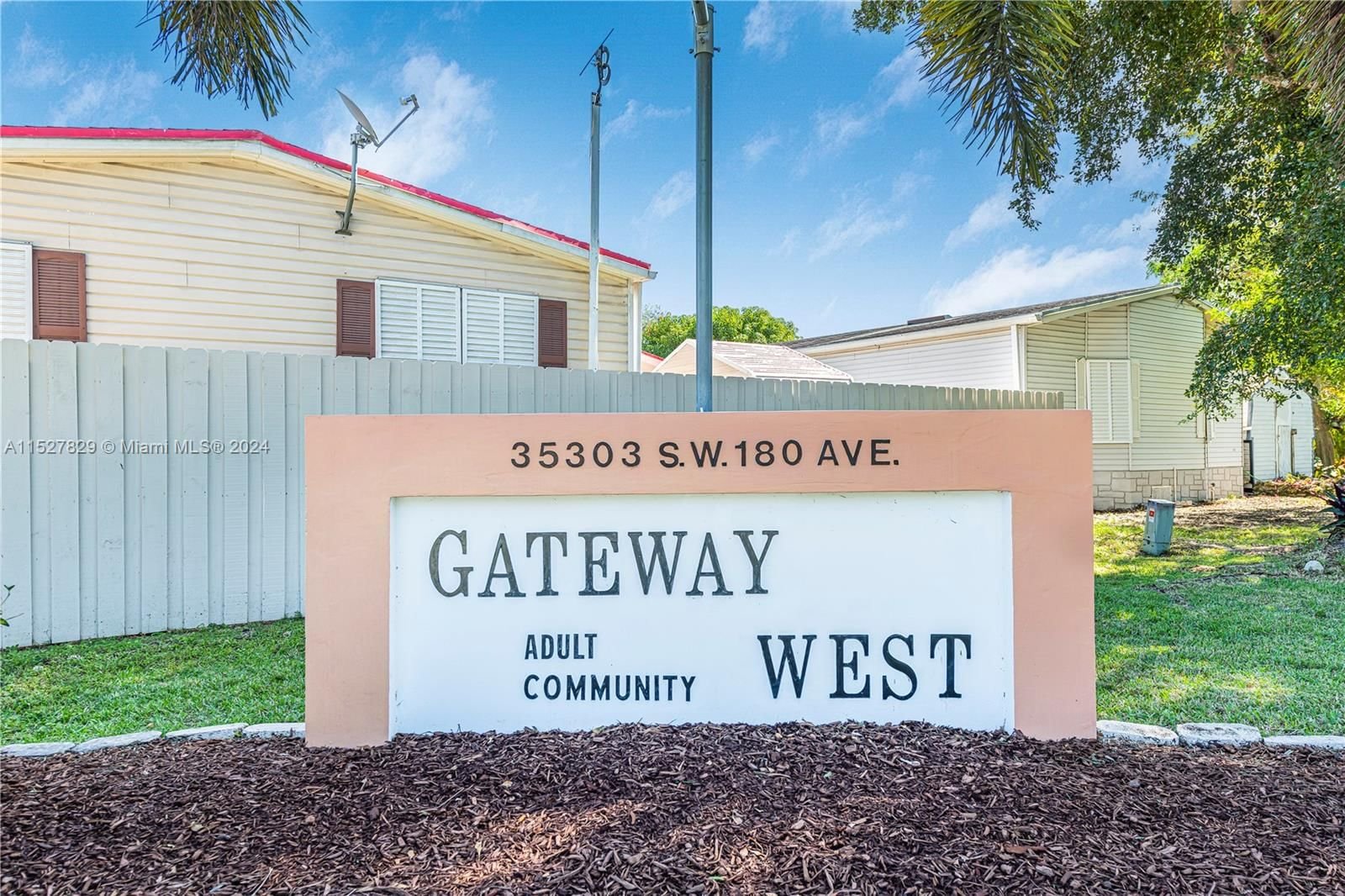 Real estate property located at 35303 180th Ave Lot 310, Miami-Dade County, GATEWAY WEST CONDO, Homestead, FL