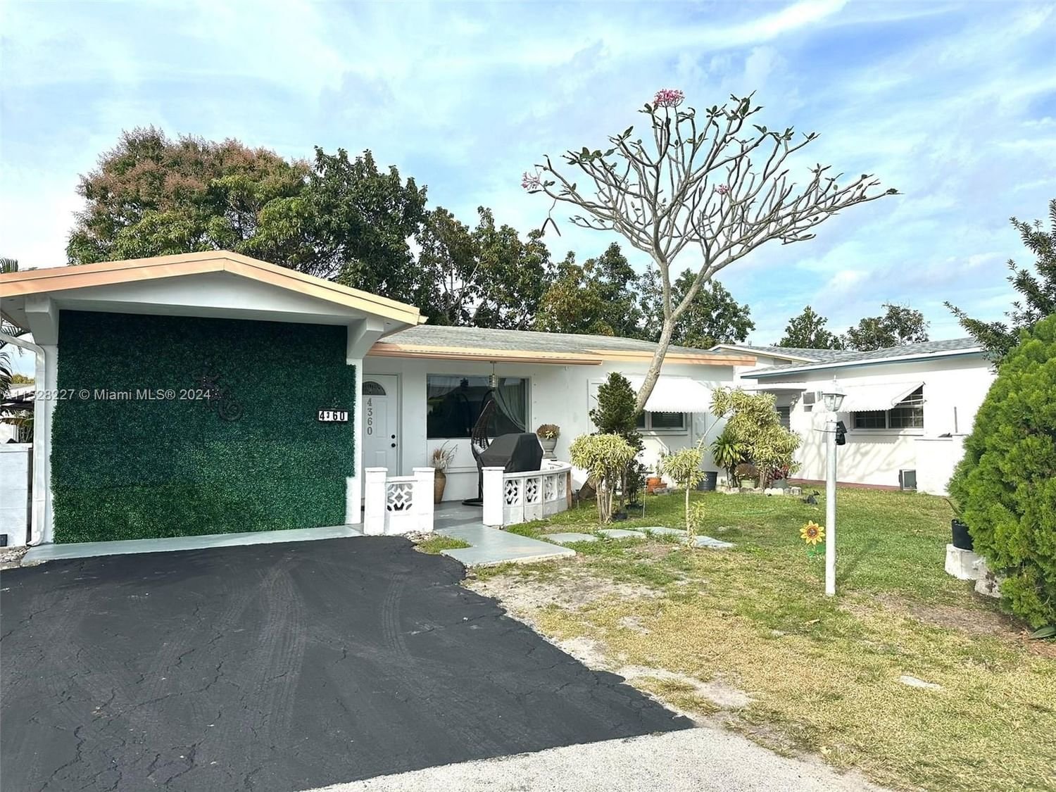 Real estate property located at 4360 46th Ter, Broward County, OAKLAND ESTATES 1ST SEC, Lauderdale Lakes, FL