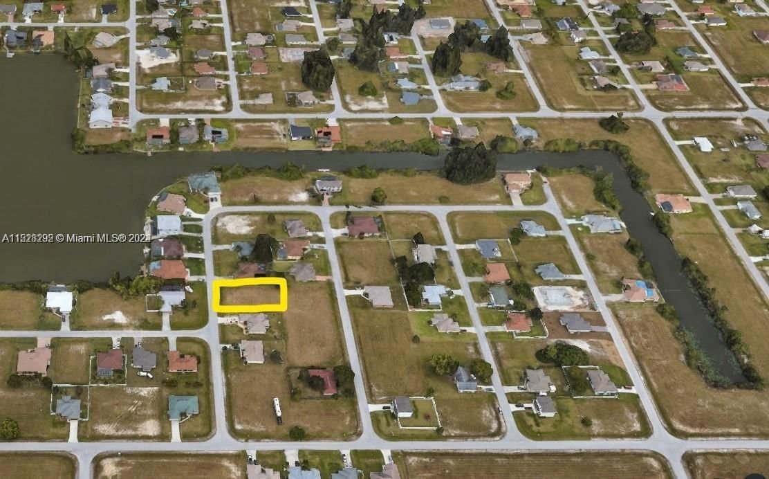 Real estate property located at 1705 5th AVE, Lee County, Cape Coral, Cape Coral, FL