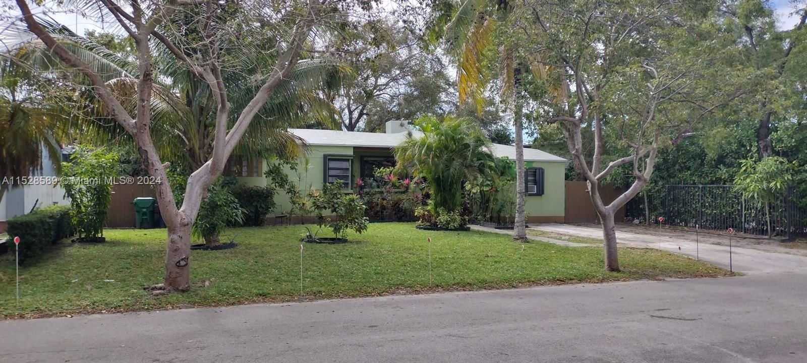 Real estate property located at , Miami-Dade County, BRENTWOOD, Miami, FL