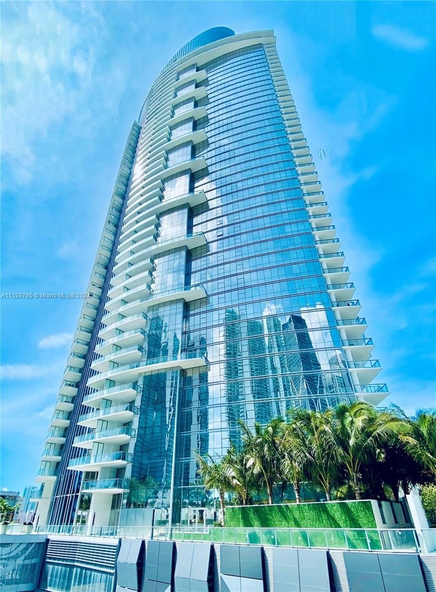Real estate property located at 851 1st Ave #3707, Miami-Dade County, PARAMOUNT MIAMI WORLDCENT, Miami, FL