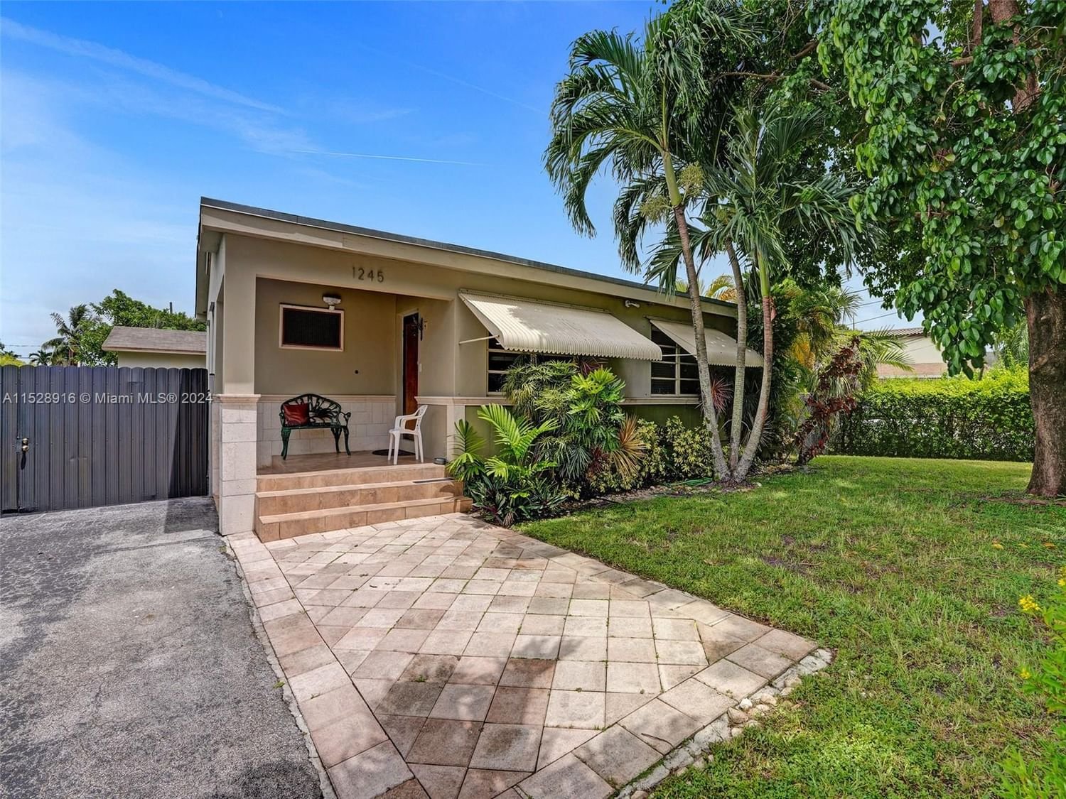 Real estate property located at 1245 90th Ave, Miami-Dade County, MIAMI WESTGATE TRACT, Miami, FL