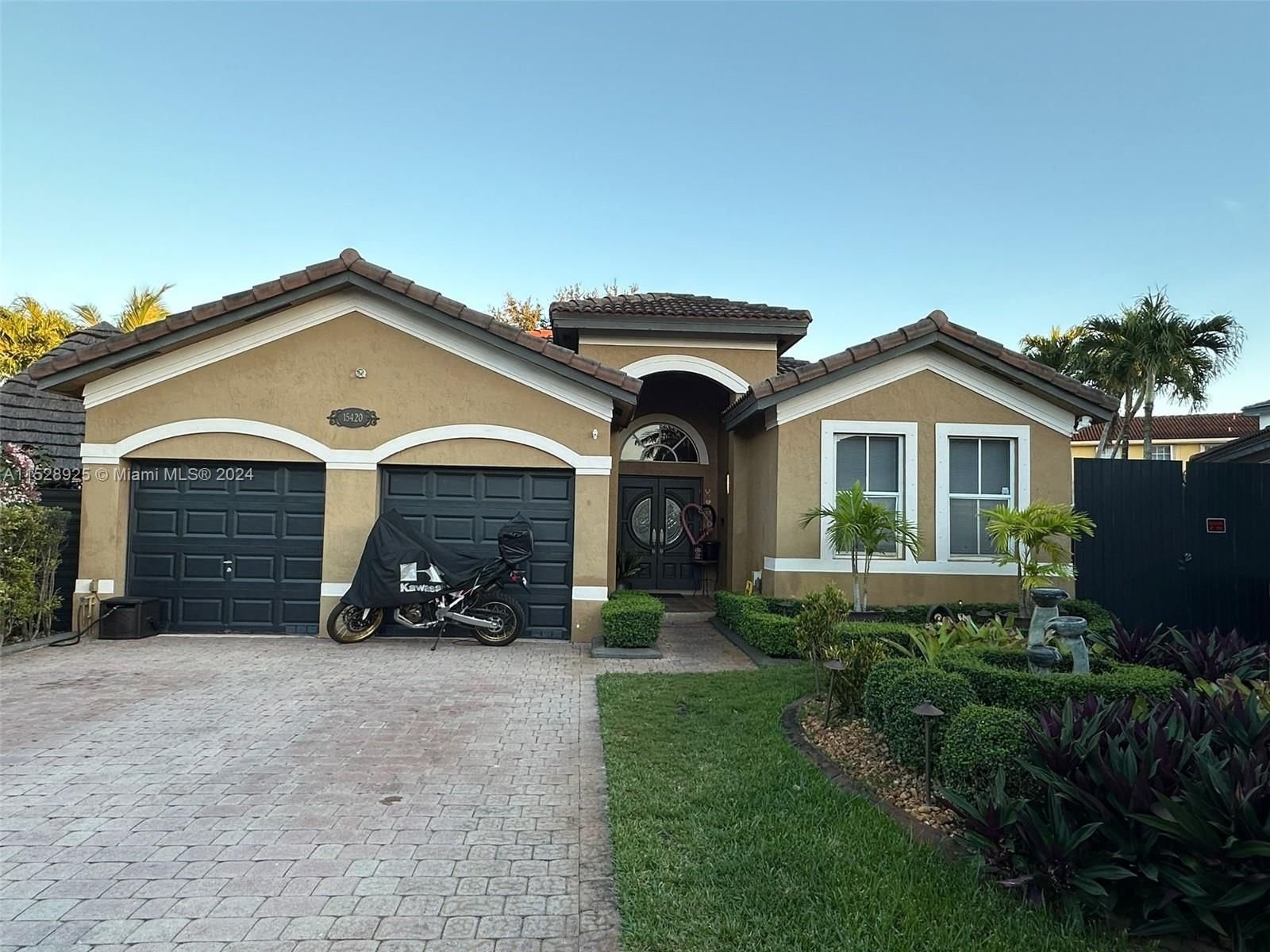 Real estate property located at 15420 38th Ter, Miami-Dade County, PONCE ESTATES SEC 2, Miami, FL