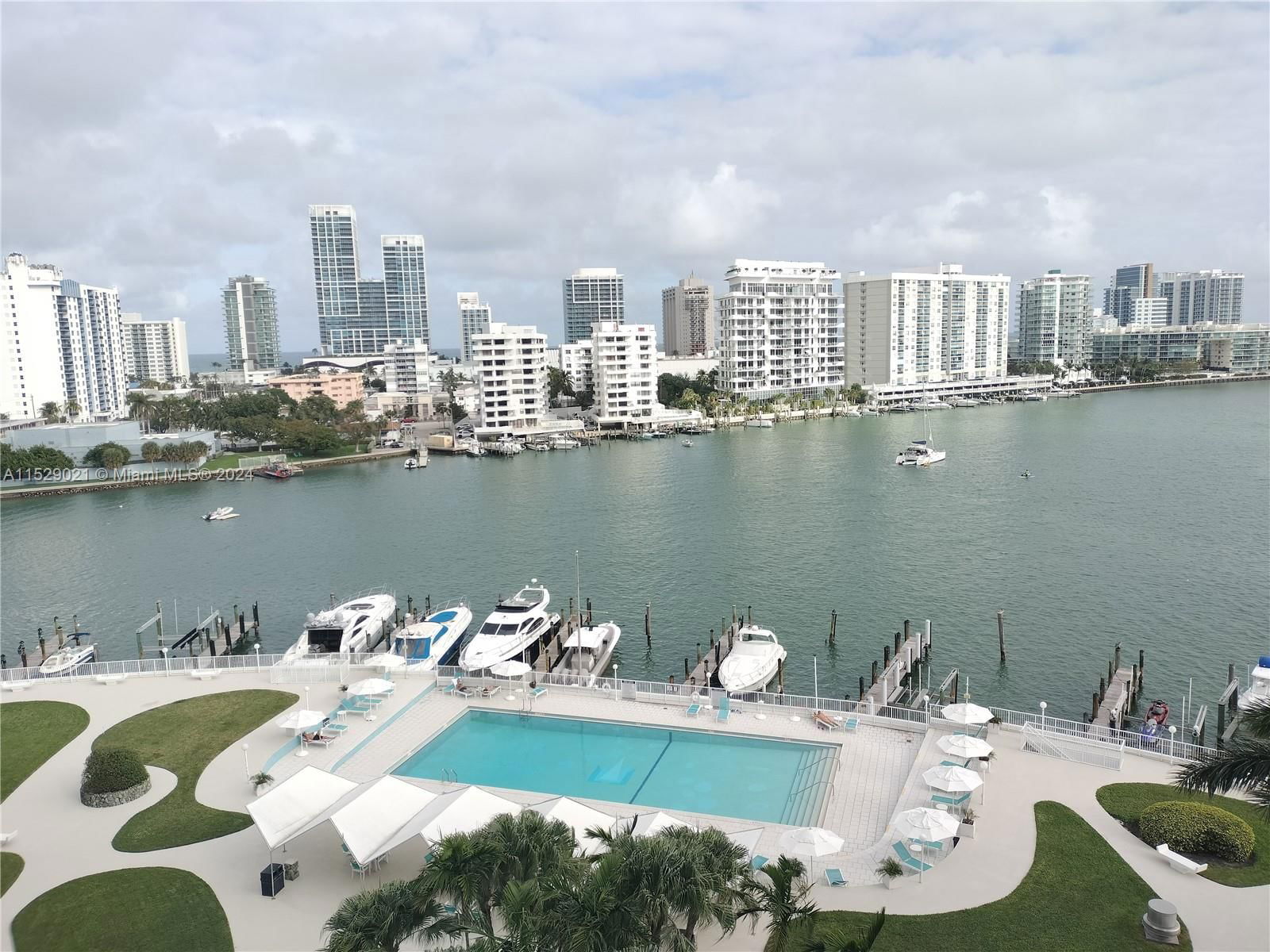 Real estate property located at 900 Bay Dr #818, Miami-Dade, KING COLE CONDO, Miami Beach, FL