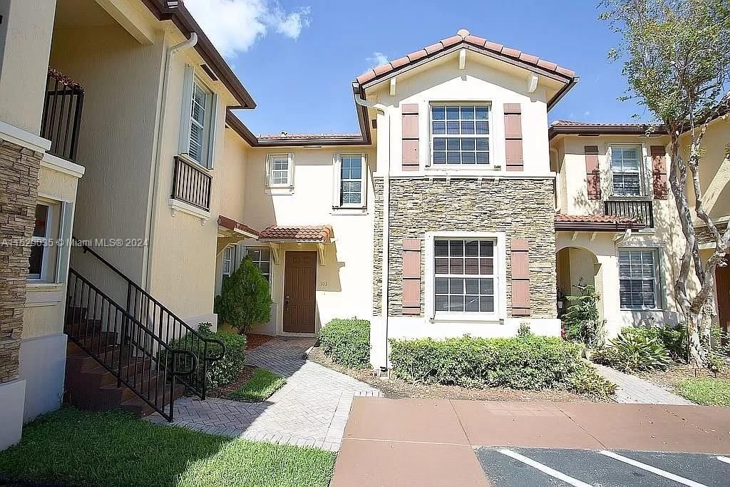 Real estate property located at 1550 33rd Ave #103-8, Miami-Dade County, VILLAS AT CARMEL CONDO NO, Homestead, FL