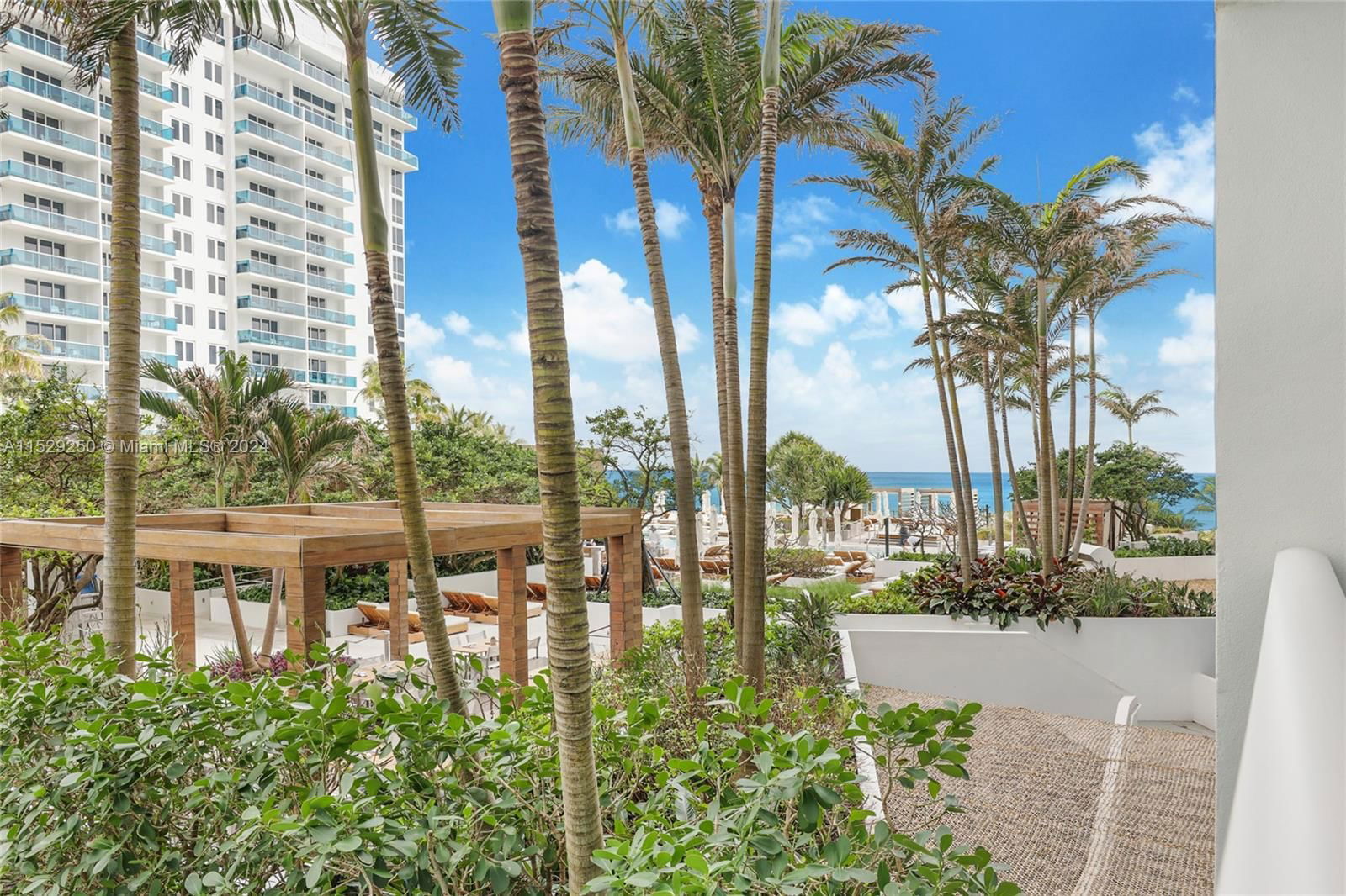 Real estate property located at 2301 Collins Ave #419, Miami-Dade County, RONEY PALACE CONDO, Miami Beach, FL