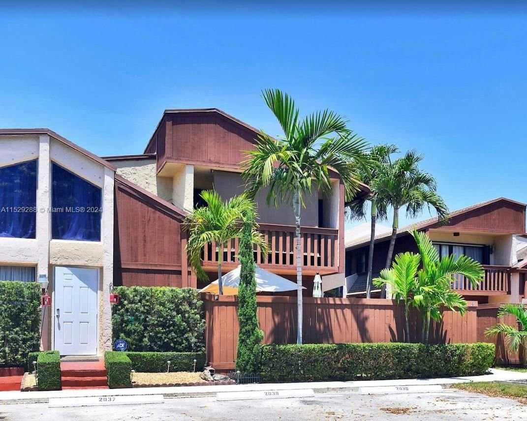 Real estate property located at 6517 116th Pl G, Miami-Dade County, SNAPPER VILLAGE CONDO PHA, Miami, FL