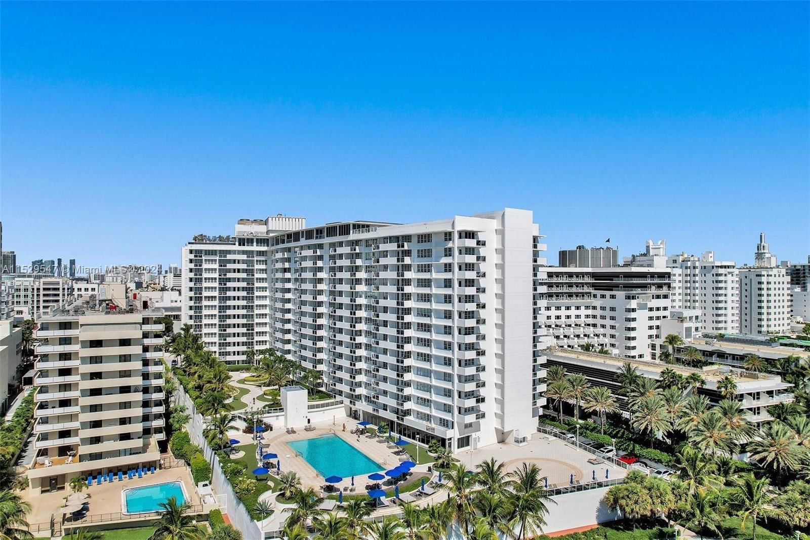 Real estate property located at 100 Lincoln Rd #924, Miami-Dade County, THE DECOPLAGE CONDO, Miami Beach, FL