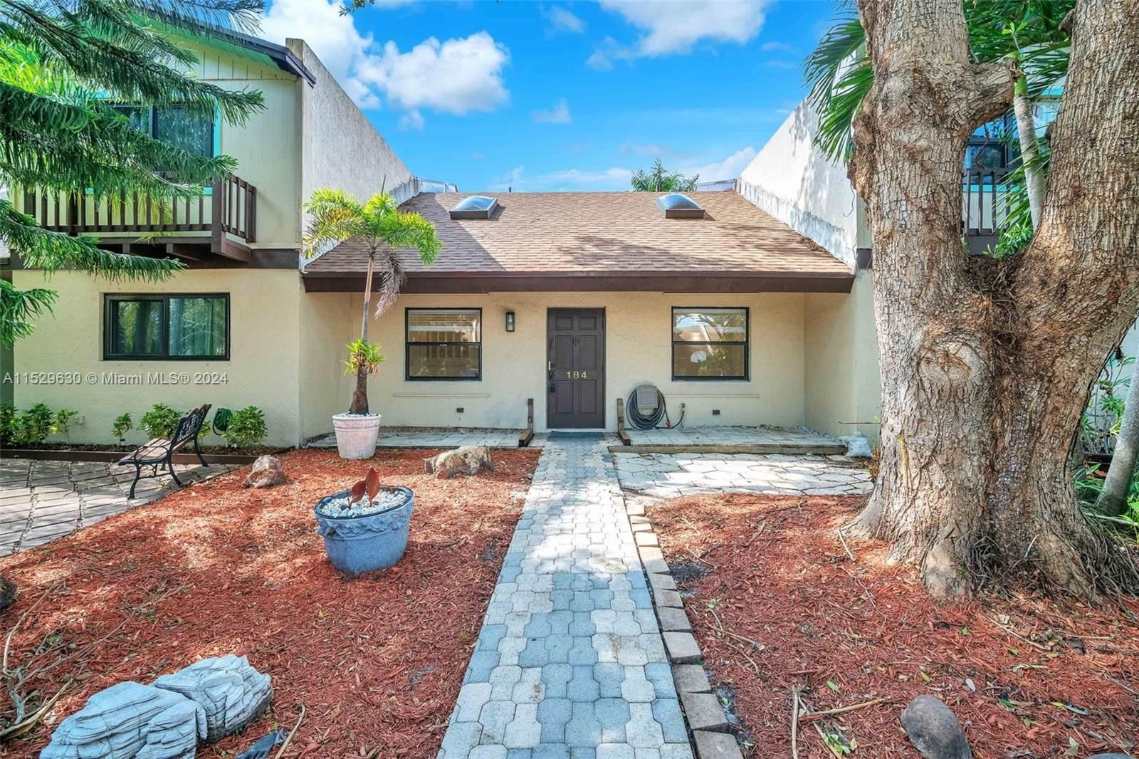 Real estate property located at 184 6th Ct #184, Broward County, n/a, Dania Beach, FL