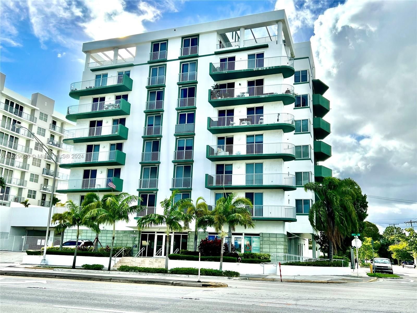Real estate property located at 2550 27th Ave #305, Miami-Dade County, GROVE VIEW CONDO, Miami, FL