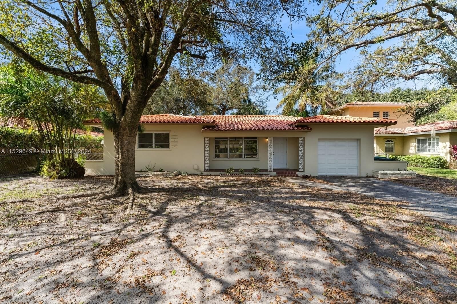 Real estate property located at 11908 5th Ave, Miami-Dade County, BISCAYNE PARK ESTATES, Biscayne Park, FL