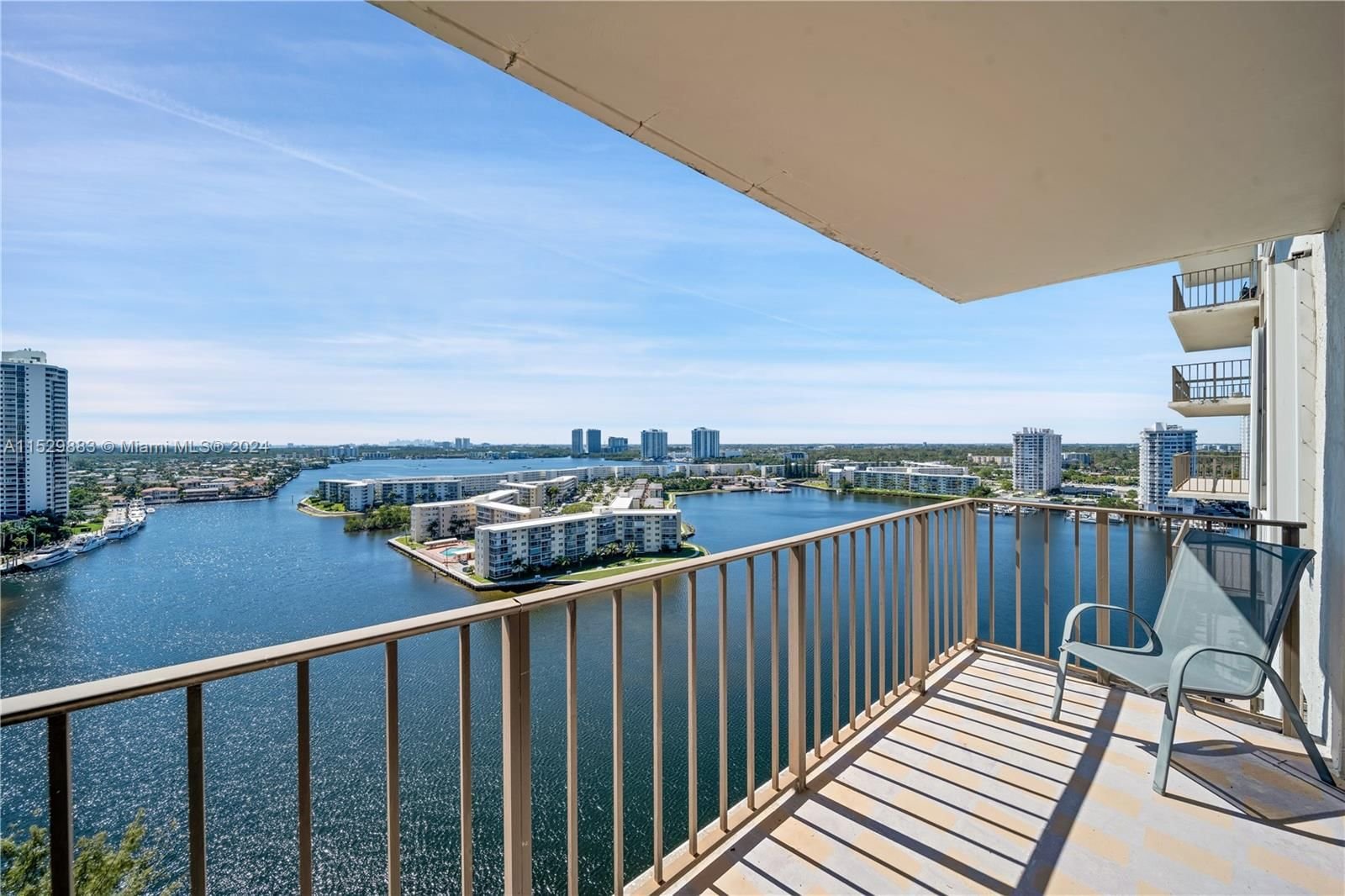Real estate property located at 18151 31st Ct #1915, Miami-Dade County, THE CLIPPER AT BISC COVE, Aventura, FL