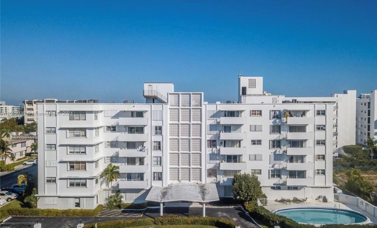 Real estate property located at 1075 92nd St #605, Miami-Dade County, BERKSHIRE HOUSE CONDO, Bay Harbor Islands, FL
