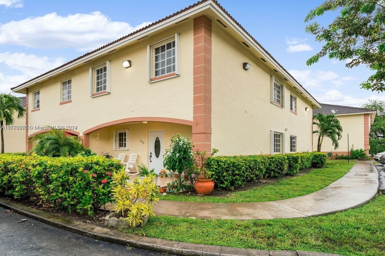 Real estate property located at 6757 182nd St #102, Miami-Dade County, MARQUIS VILLAS I CONDO, Hialeah, FL