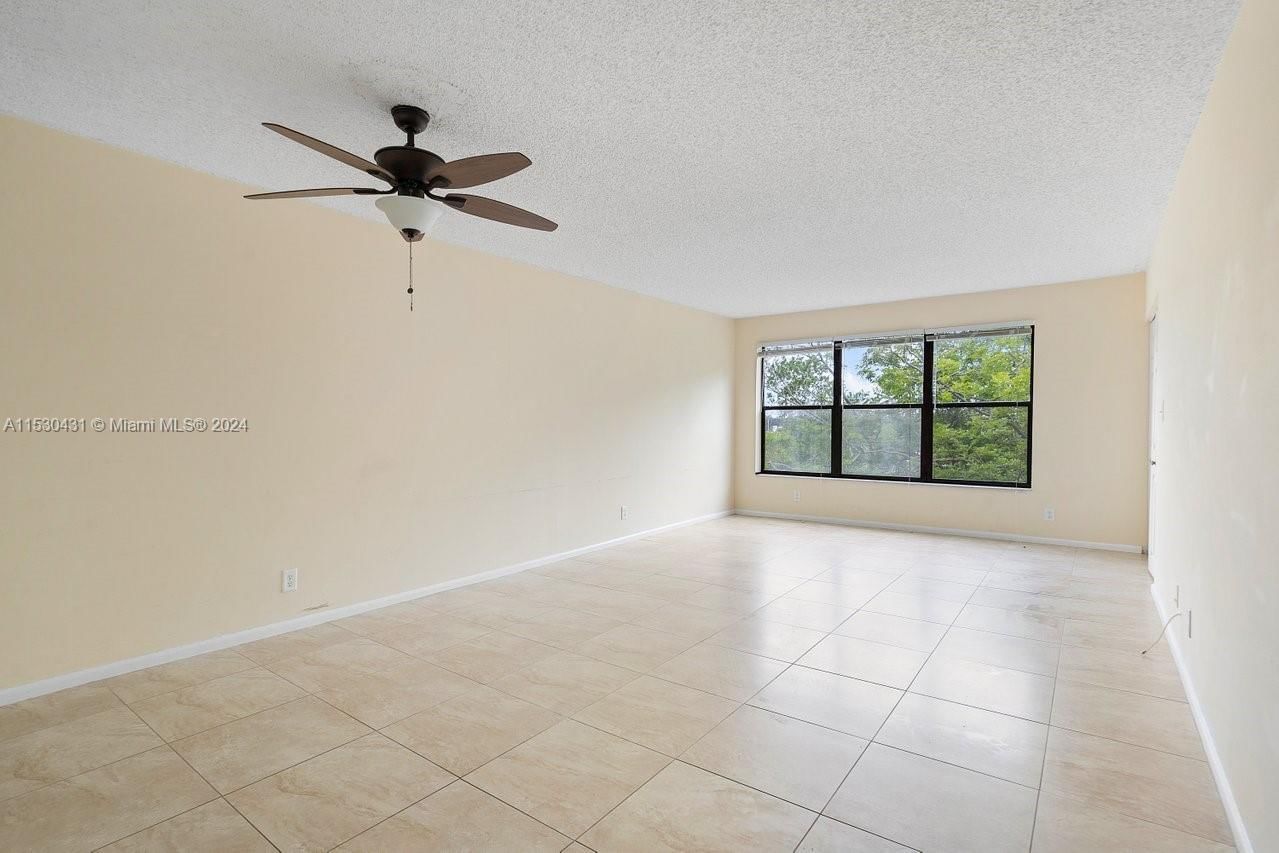 Real estate property located at 2314 S Cypress Bend Drive #513, Broward, Cypress Bend I-B and I-C, Pompano Beach, FL