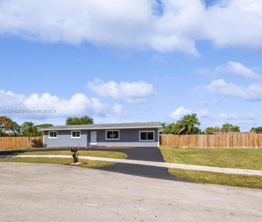 Real estate property located at 27645 163rd Ave, Miami-Dade County, UNIVERSAL ESTATES SOUTH A, Homestead, FL