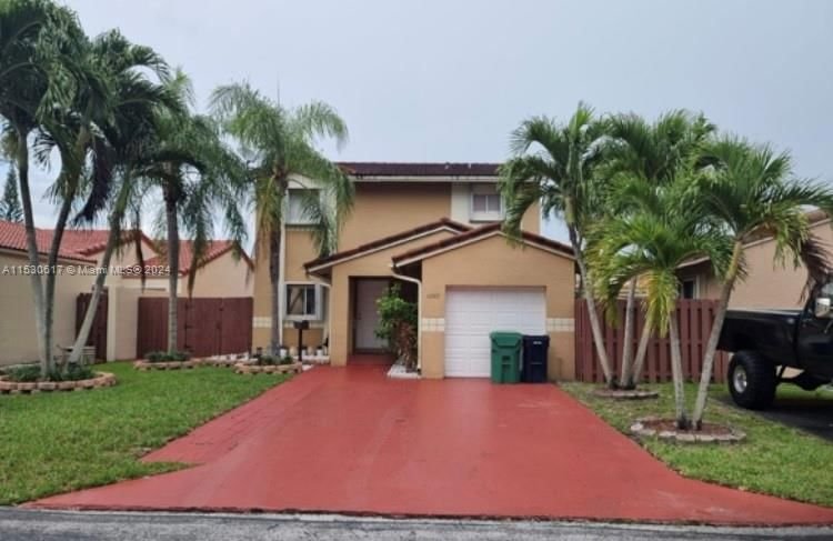 Real estate property located at 10307 156th Ct, Miami-Dade County, LAKESIDE AT THE HAMMOCKS, Miami, FL