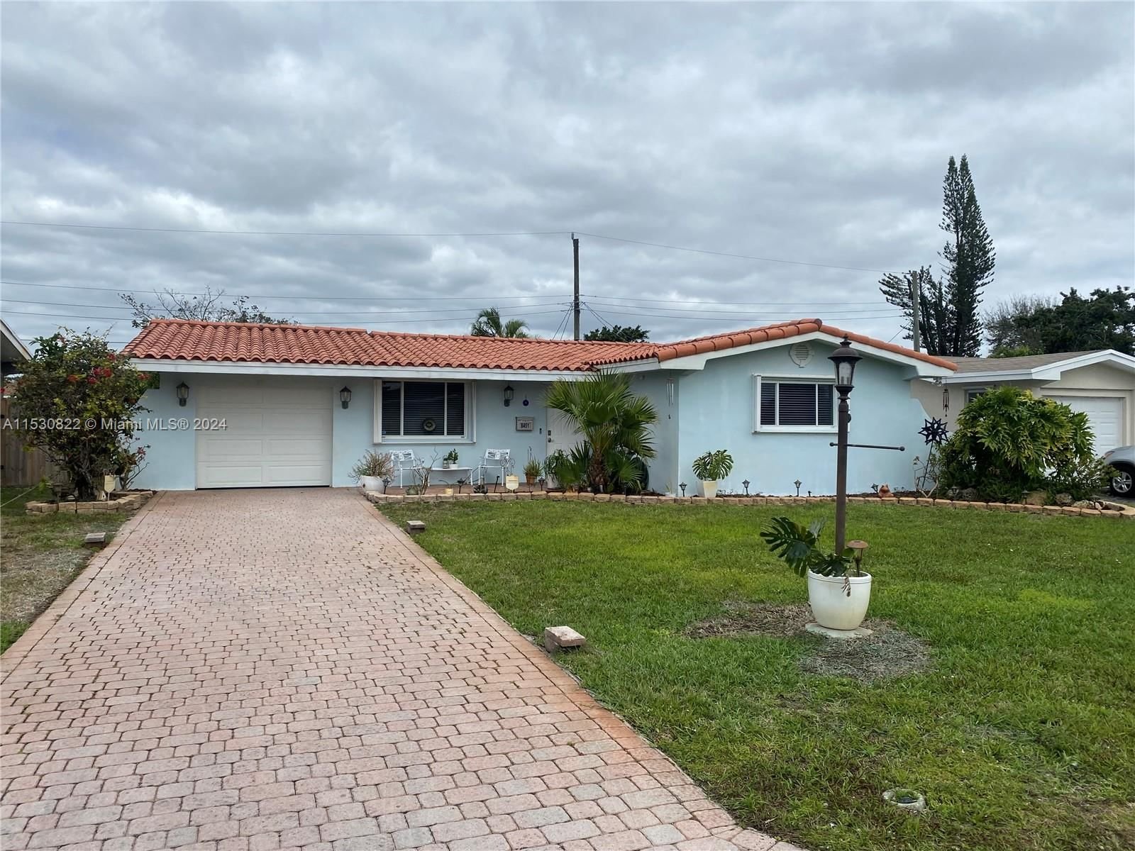 Real estate property located at 8451 11th Ct, Broward County, BOULEVARD HEIGHTS SEC 9, Pembroke Pines, FL