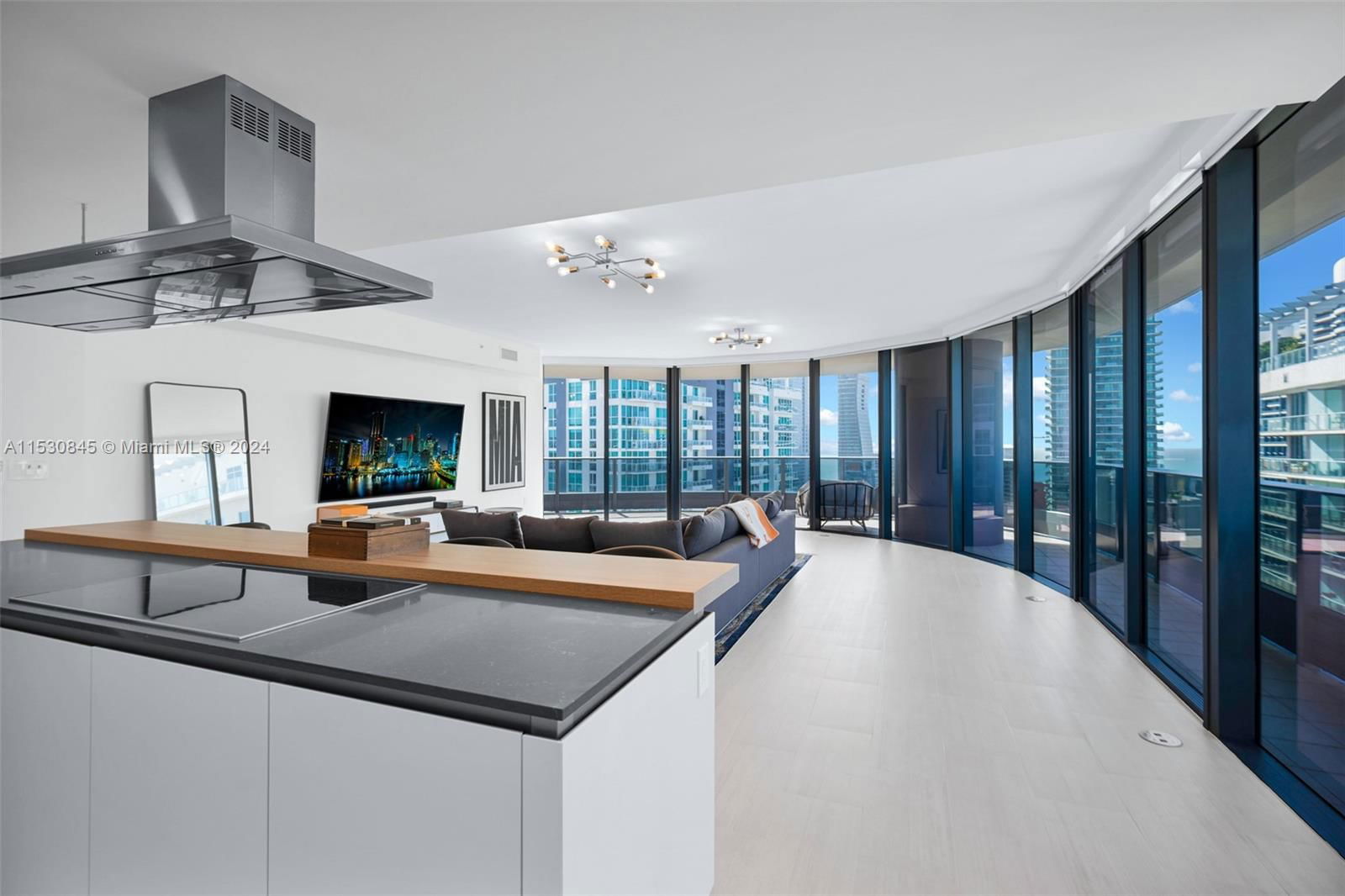 Real estate property located at 1000 Brickell Plz #4202, Miami-Dade County, BRICKELL FLATIRON CONDO, Miami, FL