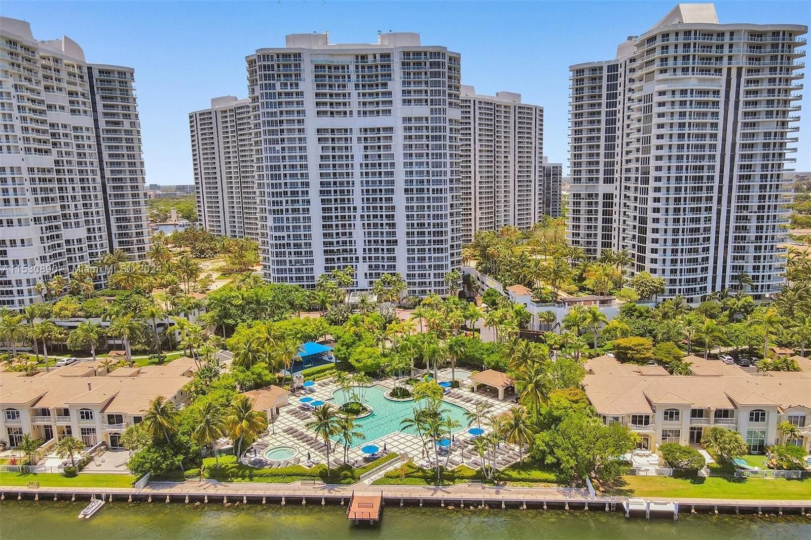Real estate property located at 21205 Yacht Club Dr. #301, Miami-Dade County, NORTH TOWER AT THE POINT, Aventura, FL