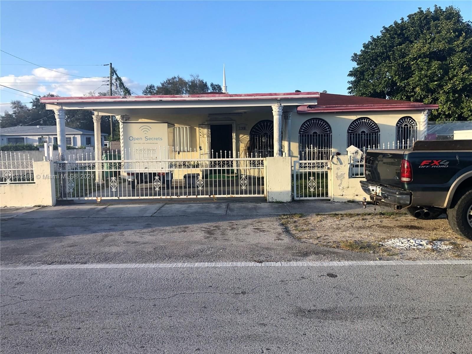 Real estate property located at 2311 91st St, Miami-Dade County, DEBBIE-LEE MANORS, Miami, FL