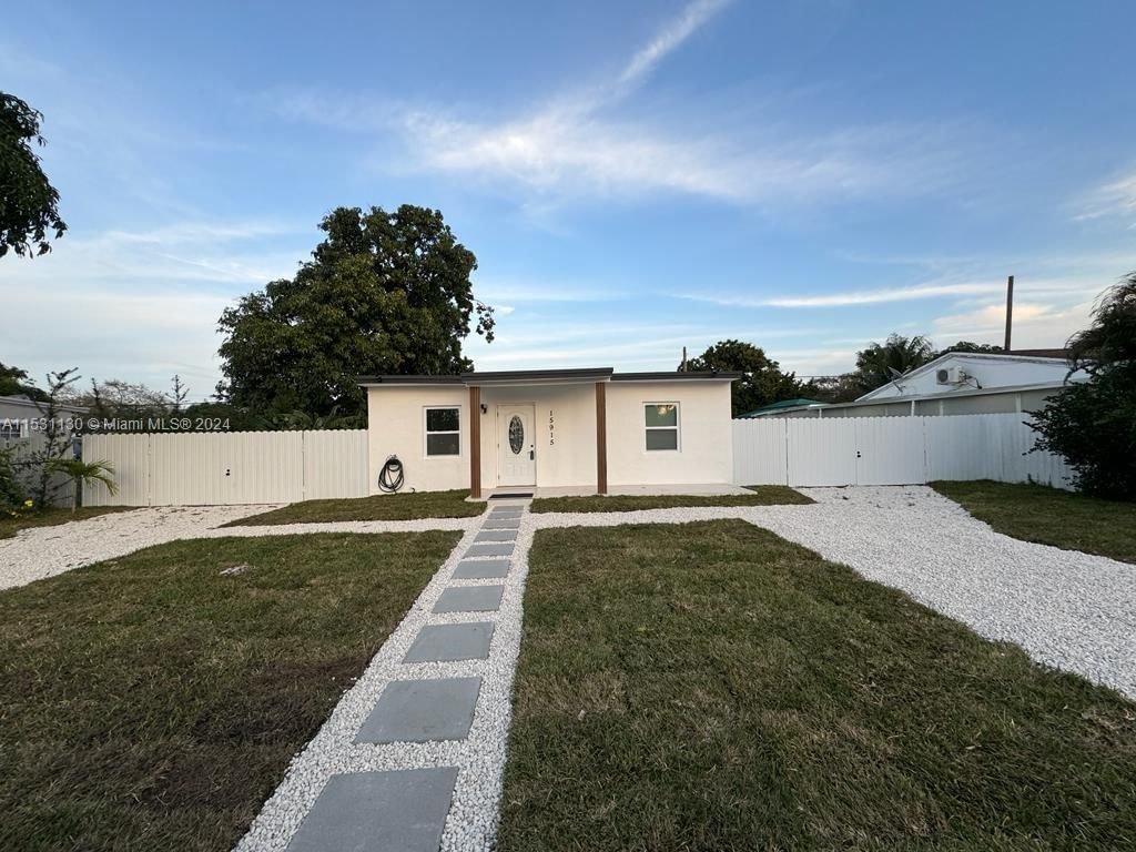Real estate property located at 15915 21st Ave, Miami-Dade County, BUNCHE PARK, Miami Gardens, FL