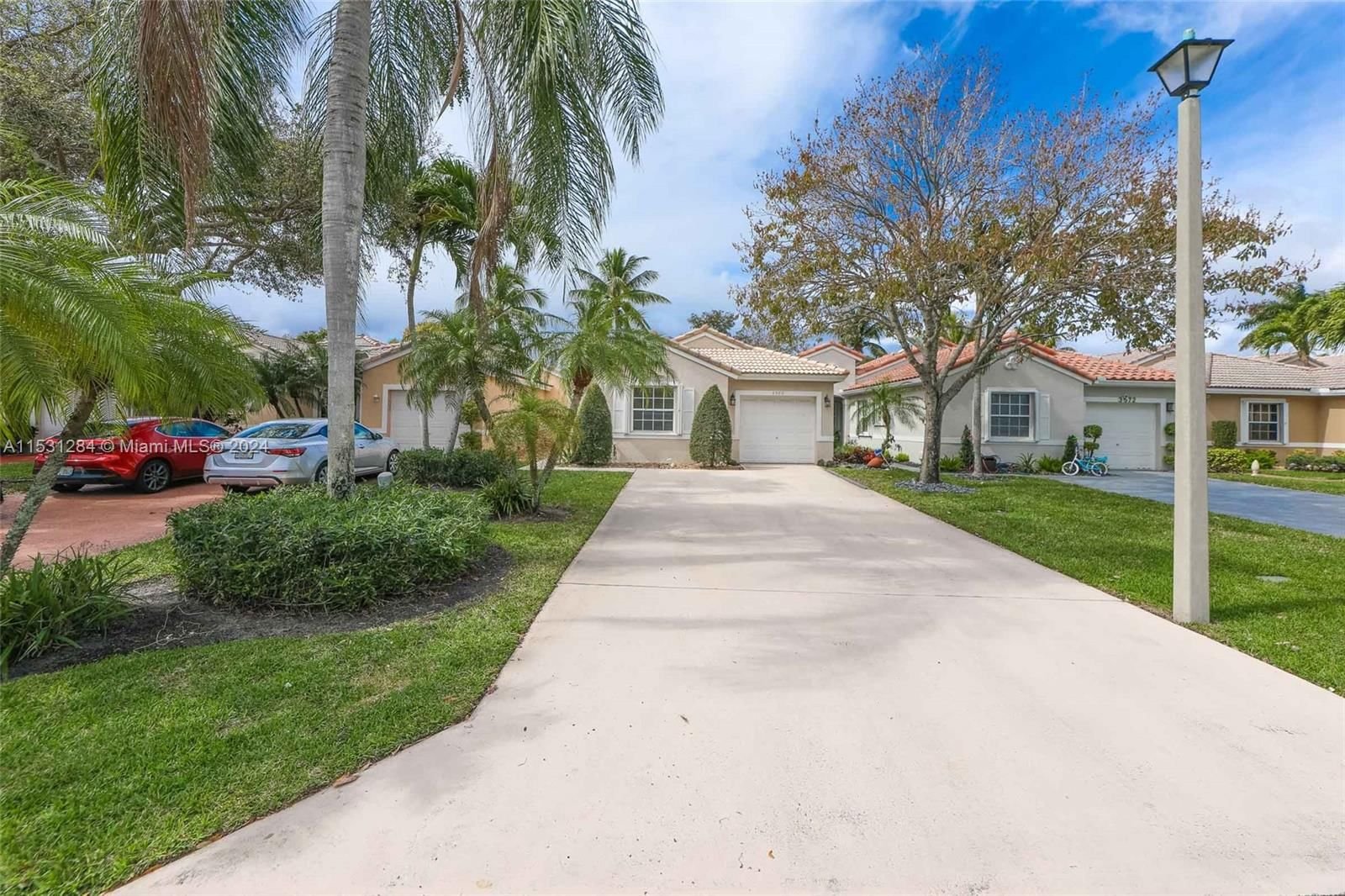Real estate property located at 3570 Coco Lake Dr #3570, Broward County, COCO LAKES, Coconut Creek, FL