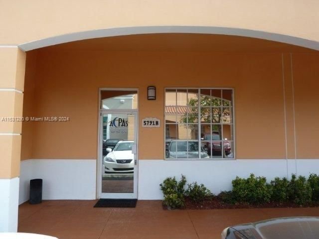 Real estate property located at 5791 151st St #5791-B, Miami-Dade County, Miami Lakes, FL