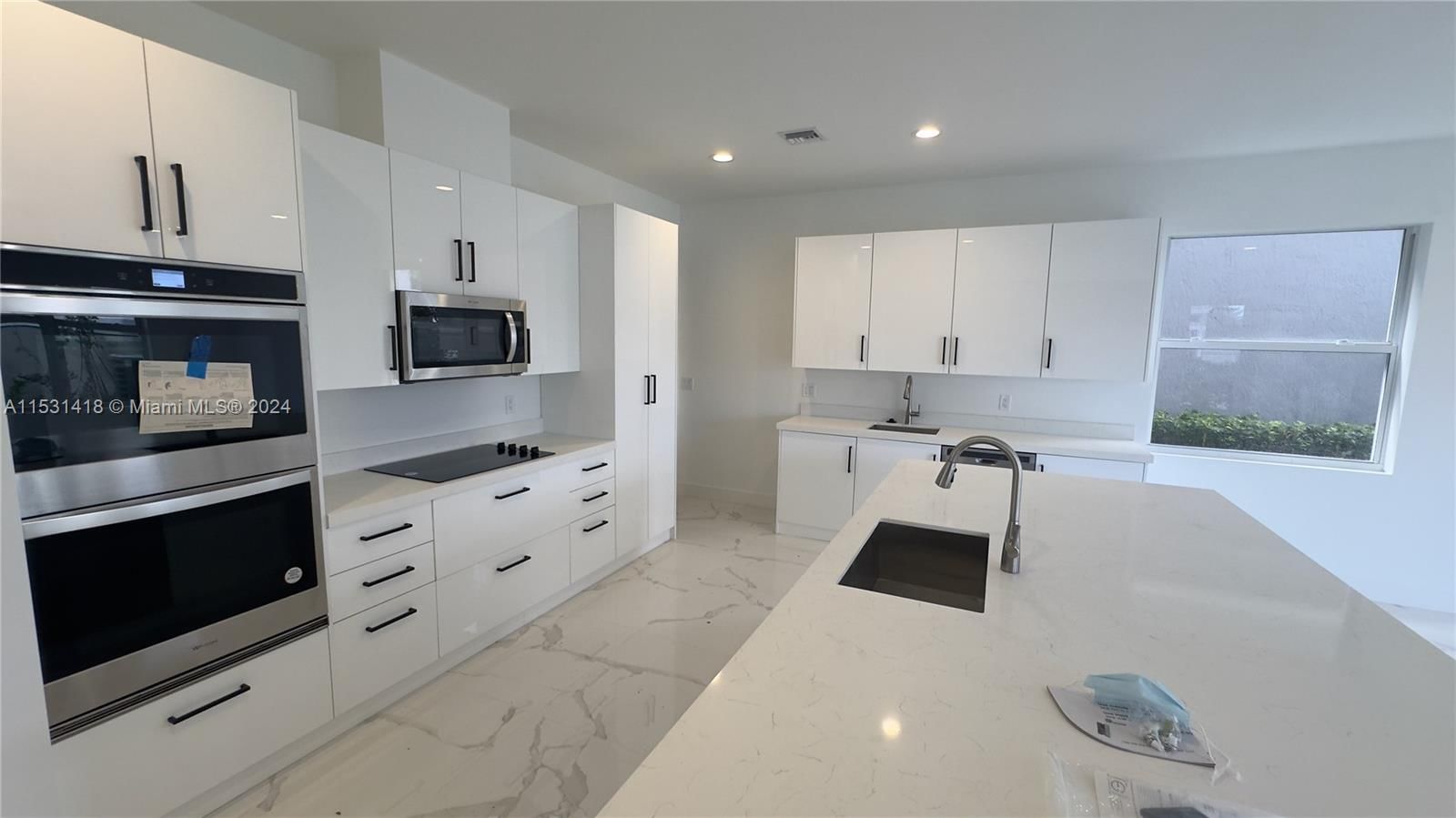 Real estate property located at 3523 Forest View Cir, Broward, Forest View Estates, Dania Beach, FL