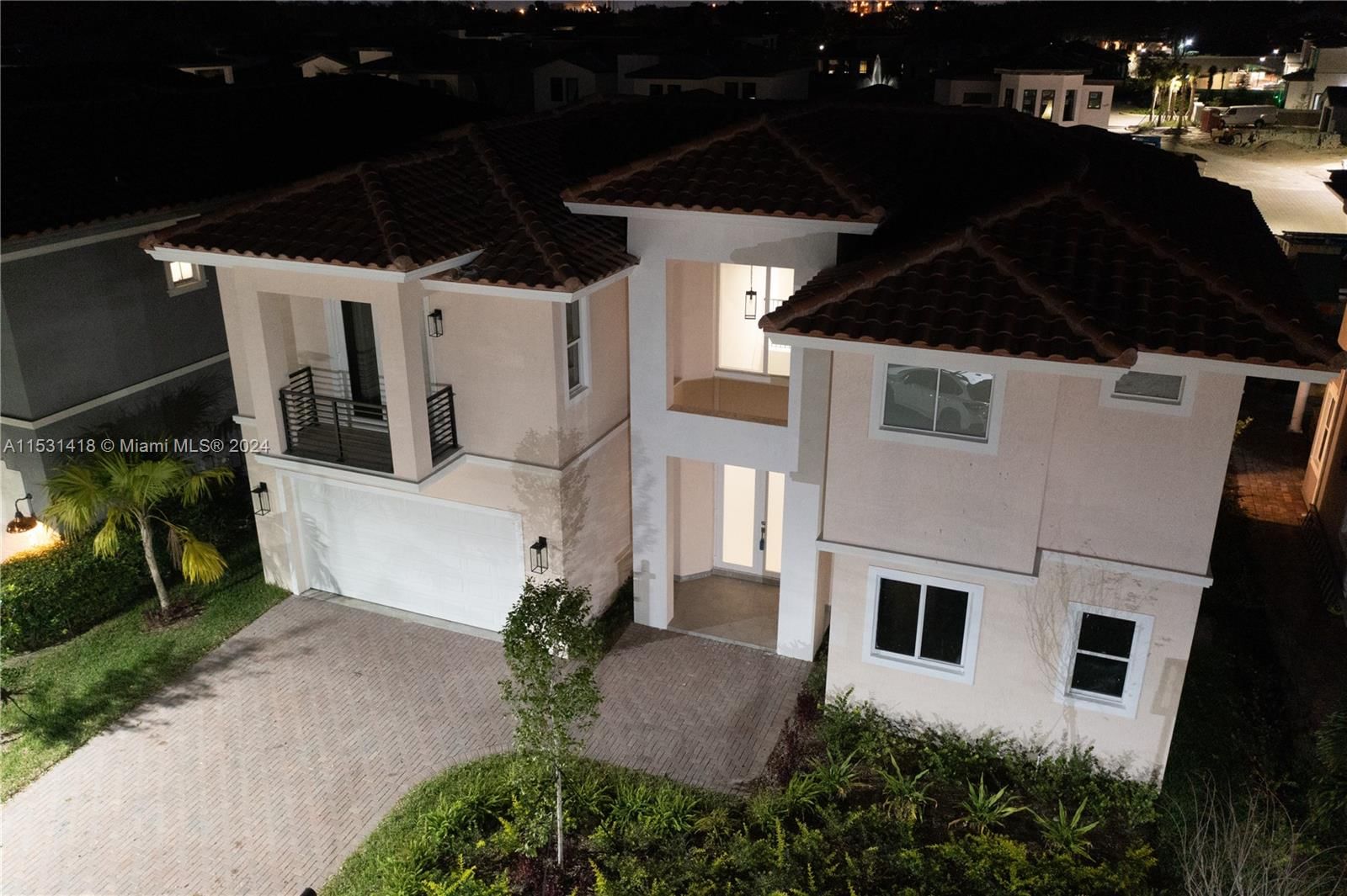 Real estate property located at 3523 Forest View Cir, Broward, Forest View Estates, Dania Beach, FL