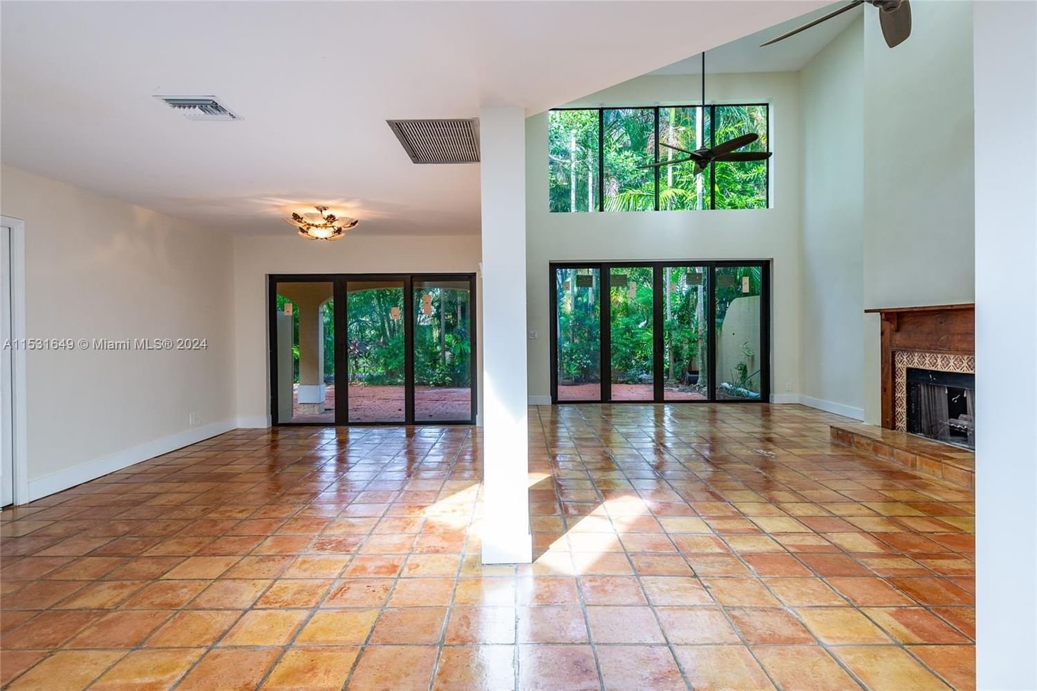 Real estate property located at 22548 Caravelle Cir #22548, Palm Beach County, CARAVELLE, Boca Raton, FL