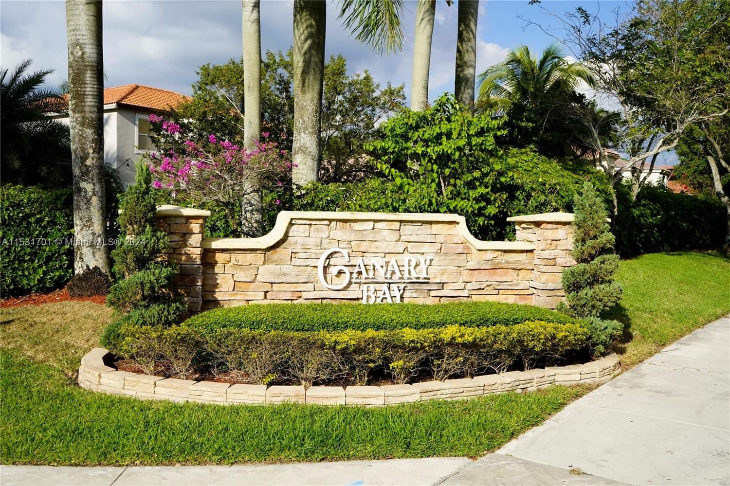 Real estate property located at 15792 15th Ct, Broward County, TOWNGATE, Pembroke Pines, FL