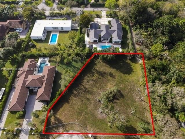Real estate property located at 9330 118th Ter, Miami-Dade County, MAXWELL WOODS, Miami, FL