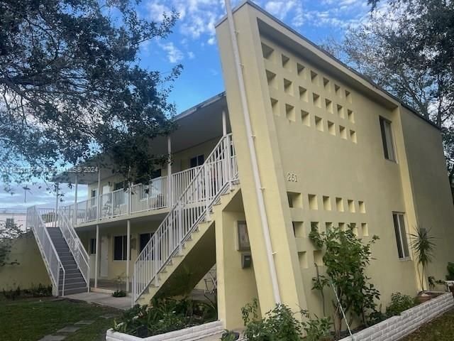 Real estate property located at 251 Hibiscus Dr, Miami-Dade County, Miami Springs, FL