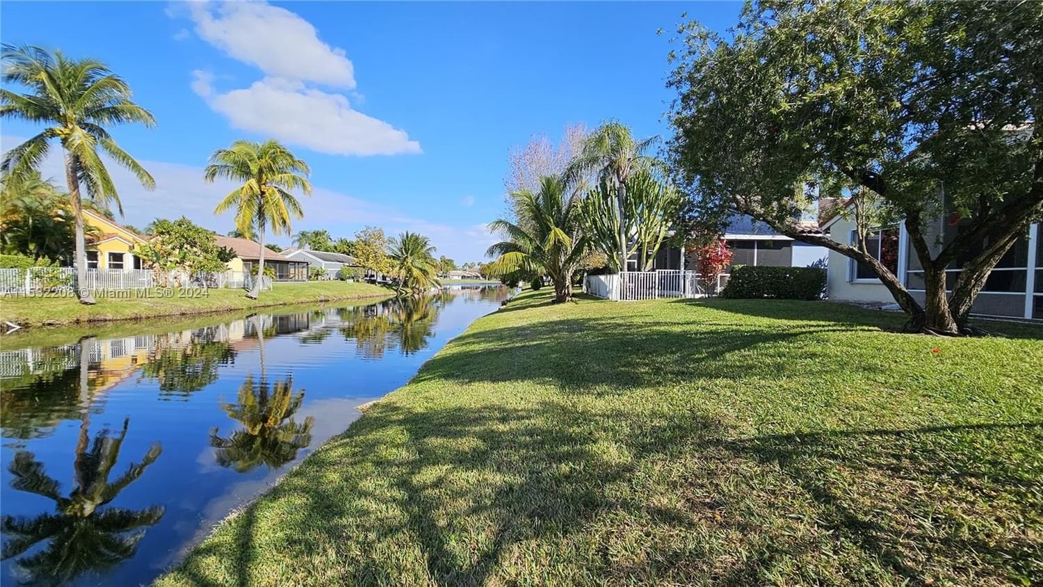 Real estate property located at 309 45th Ter, Broward County, COQUINA LAKES, Deerfield Beach, FL