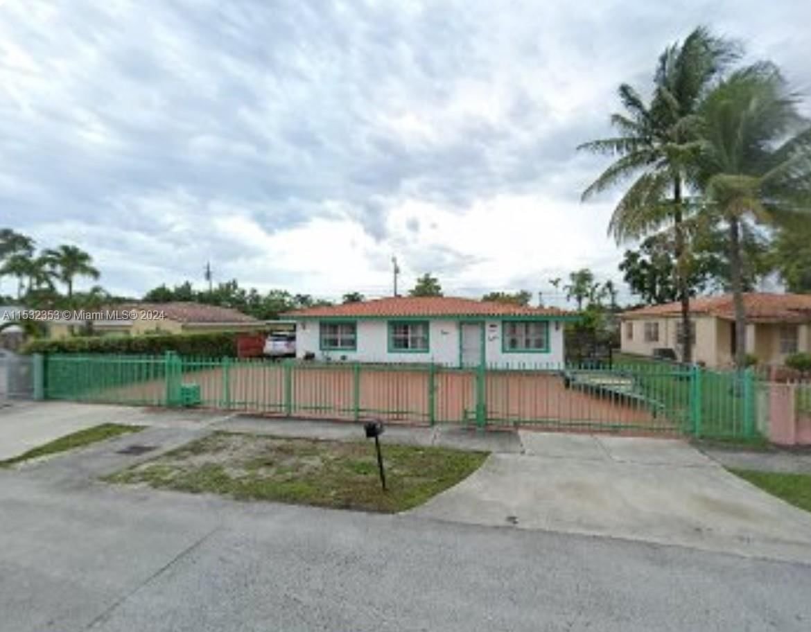 Real estate property located at 7300 13th St, Miami-Dade County, SUNSET HEIGHTS, Miami, FL