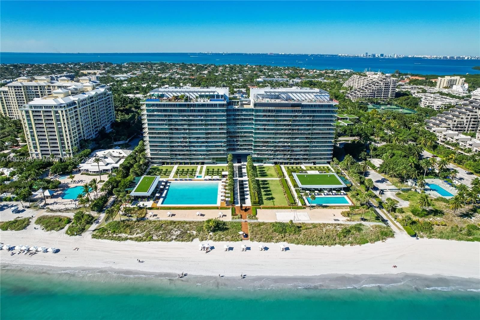 Real estate property located at 360 Ocean Dr #301S, Miami-Dade County, OCEANA KEY BISCAYNE CONDO, Key Biscayne, FL