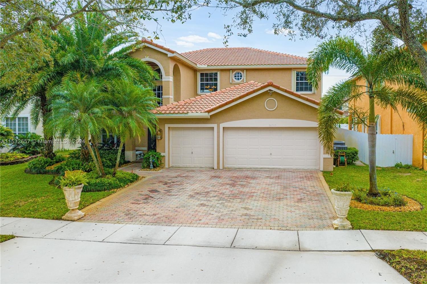 Real estate property located at 16512 18th St, Broward County, SILVER SHORES (PARCELS H, Miramar, FL