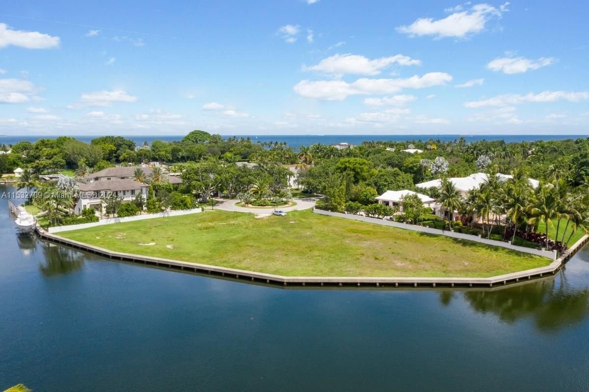 Real estate property located at 1 Leucadendra, Miami-Dade County, GABLES ESTATES NO 2, Coral Gables, FL