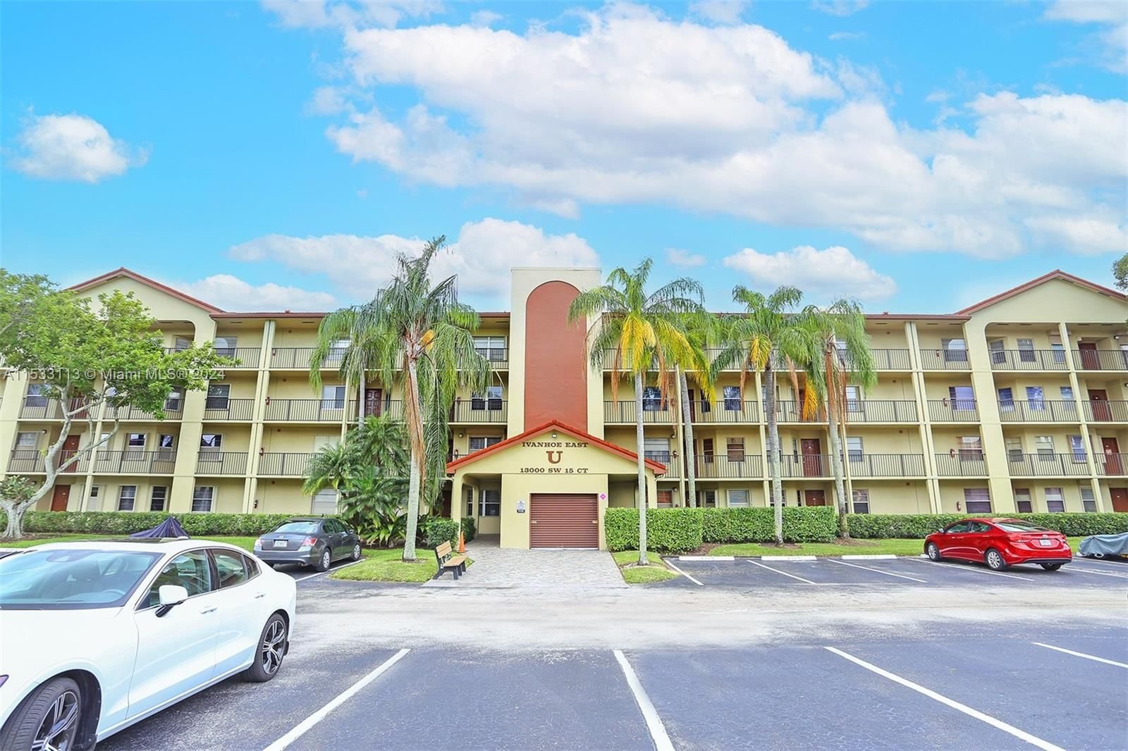 Real estate property located at 13000 15th Ct #403U, Broward County, IVANHOE EAST AT CENTURY V, Pembroke Pines, FL